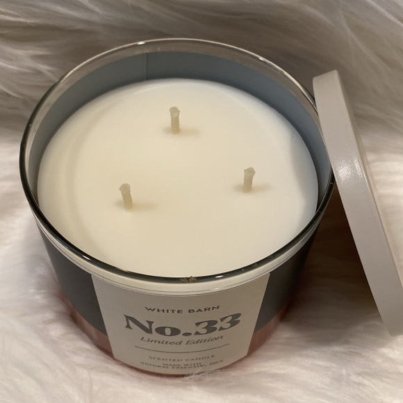 “No. 33” Limited Edition BBW / WB, 3-Wick Scented Candle, 14.5 oz / 411 g, NWTag - Picture 3 of 6